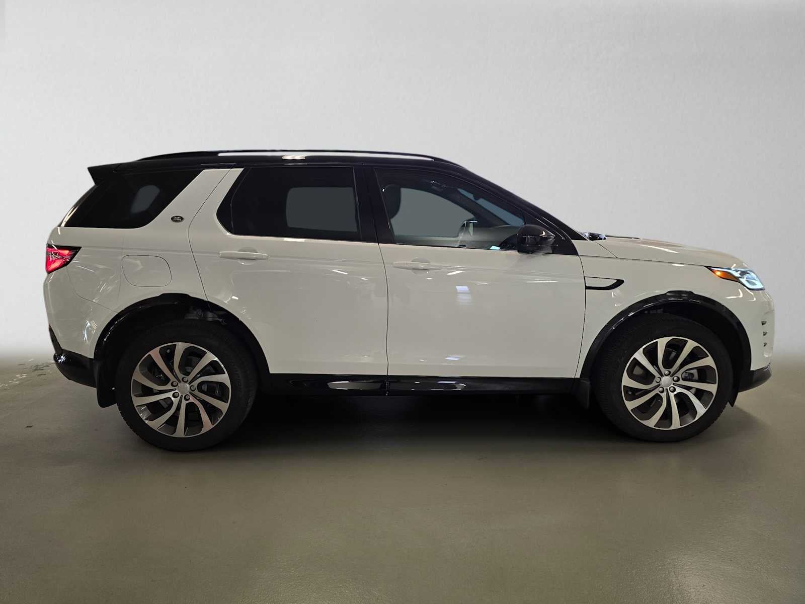 2025 Land Rover Discovery Sport Dynamic SE