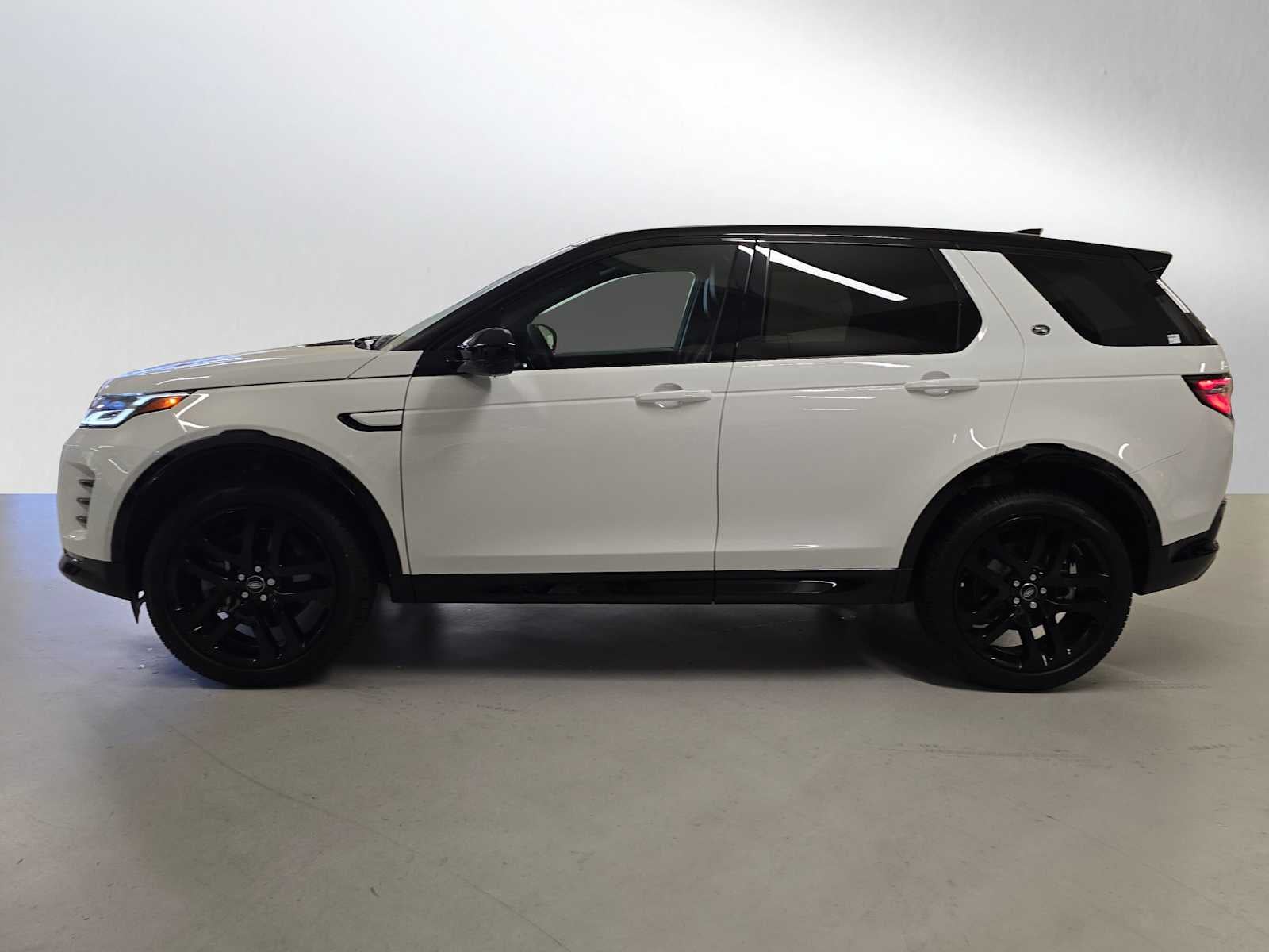 2025 Land Rover Discovery Sport Dynamic SE