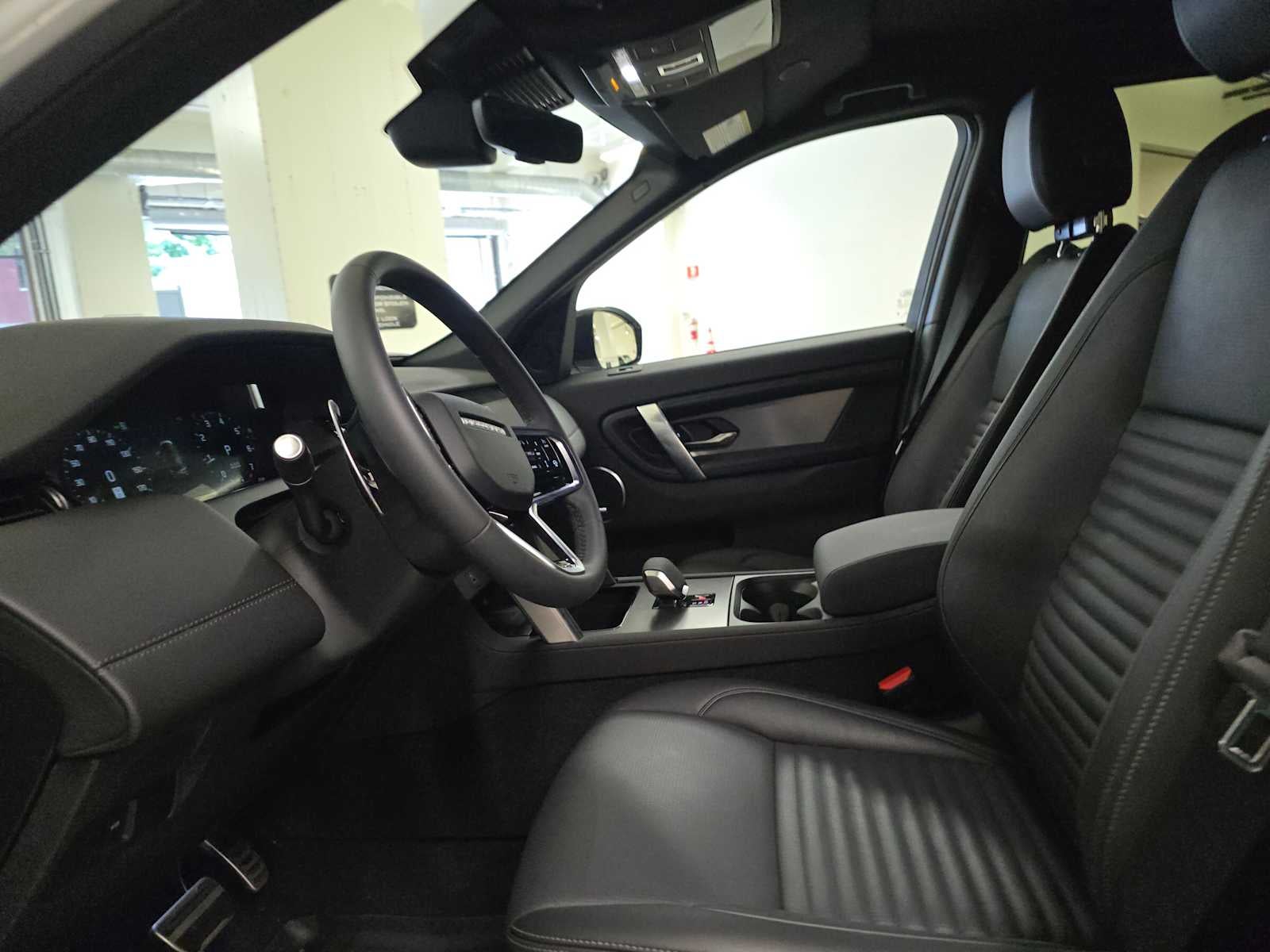 2025 Land Rover Discovery Sport Dynamic SE