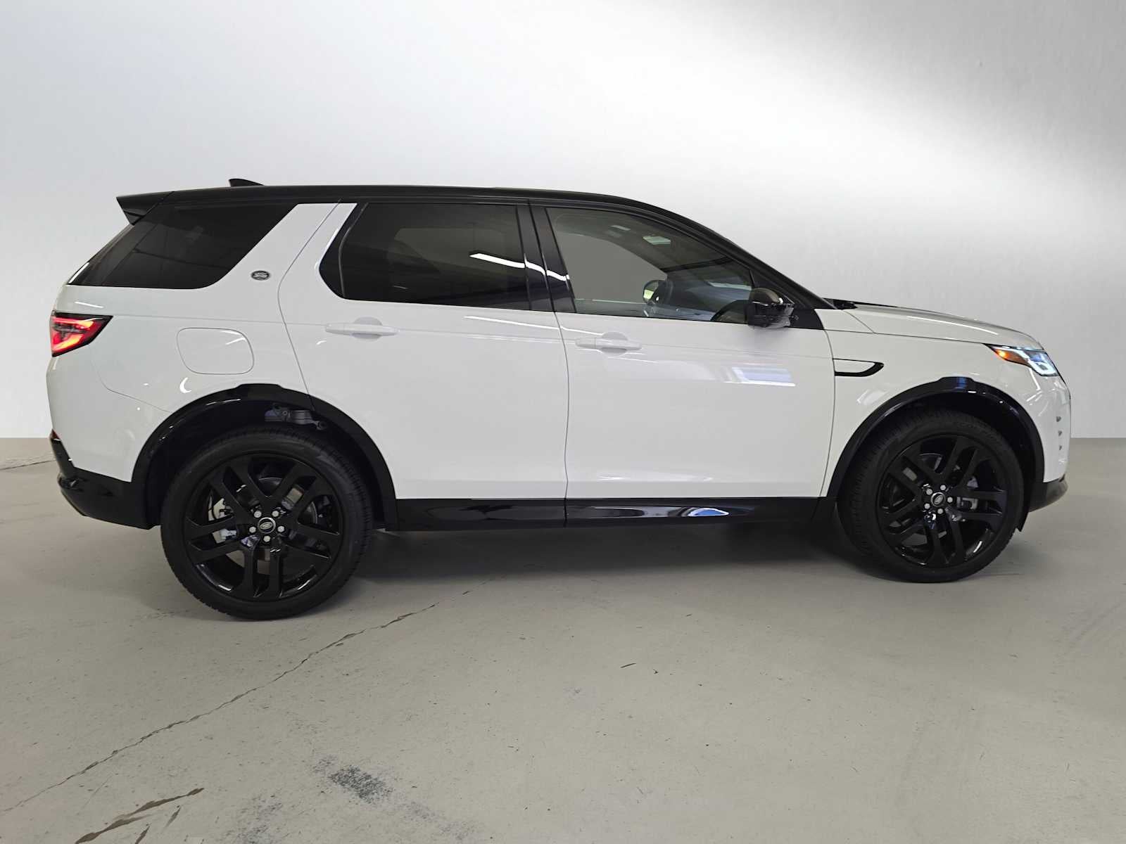 2025 Land Rover Discovery Sport Dynamic SE