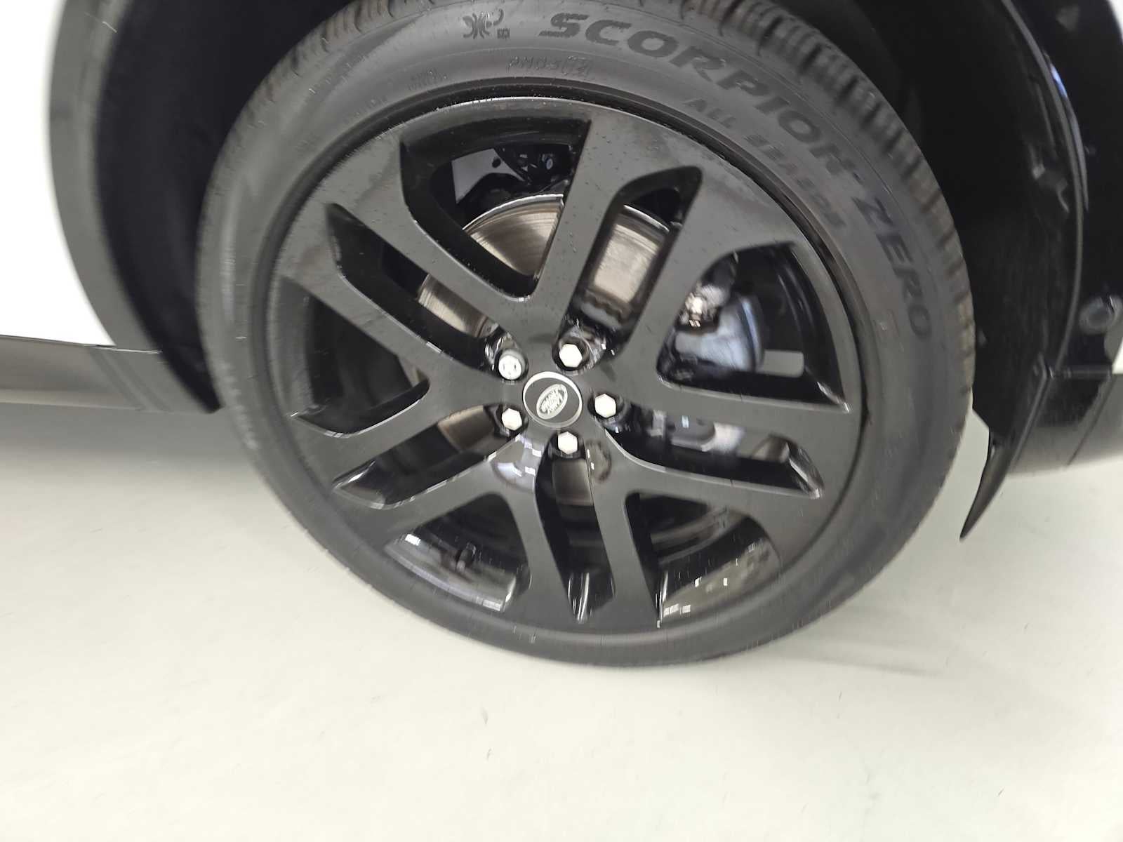 2025 Land Rover Discovery Sport Dynamic SE