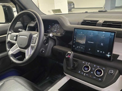 2025 Land Rover Defender X-Dynamic SE 90 P400