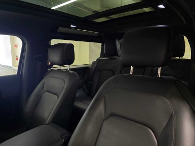 2025 Land Rover Defender X-Dynamic SE 90 P400