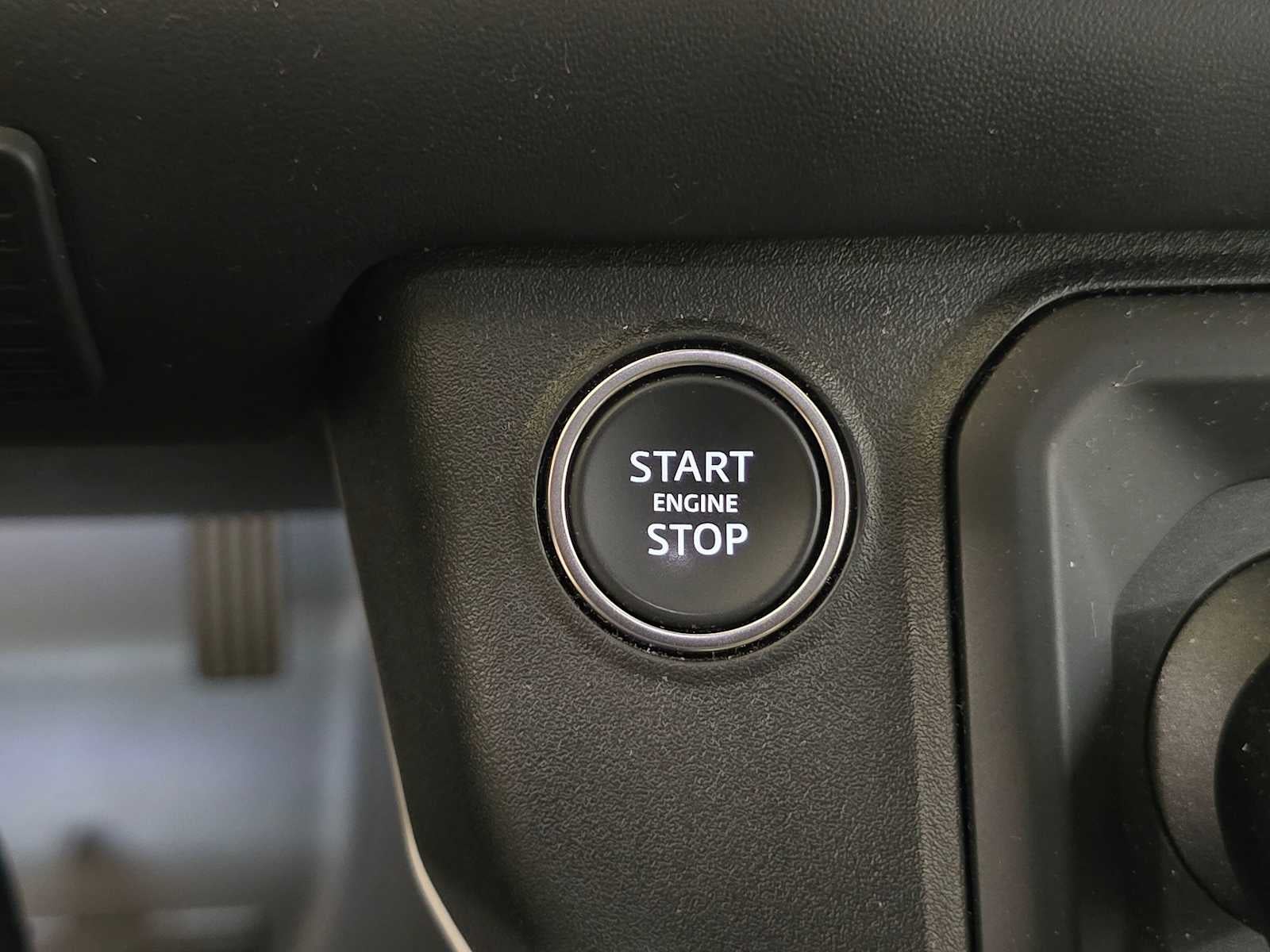 2025 Land Rover Defender X-Dynamic SE 90 P400