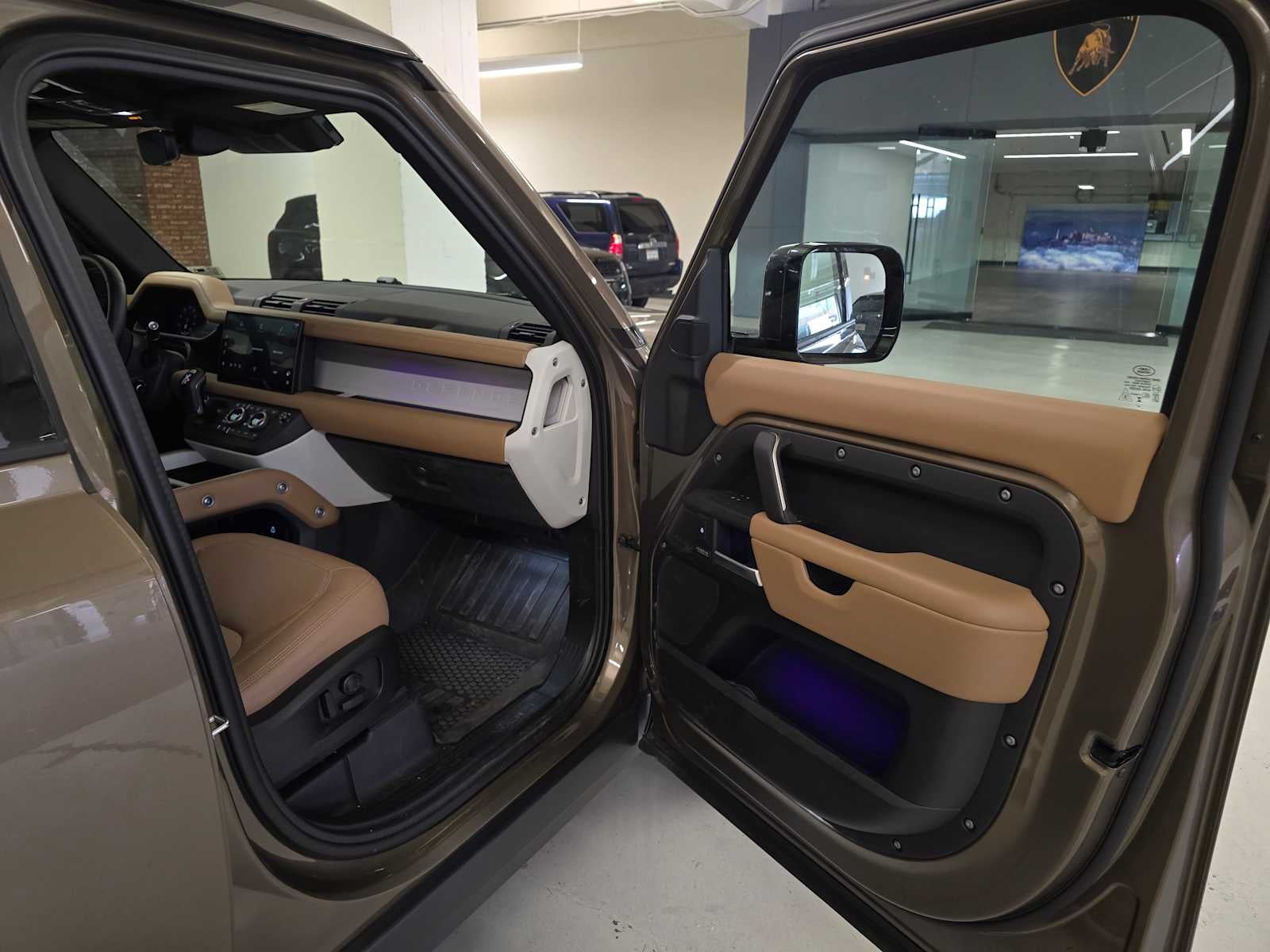 2025 Land Rover Defender X-Dynamic SE 110 P400