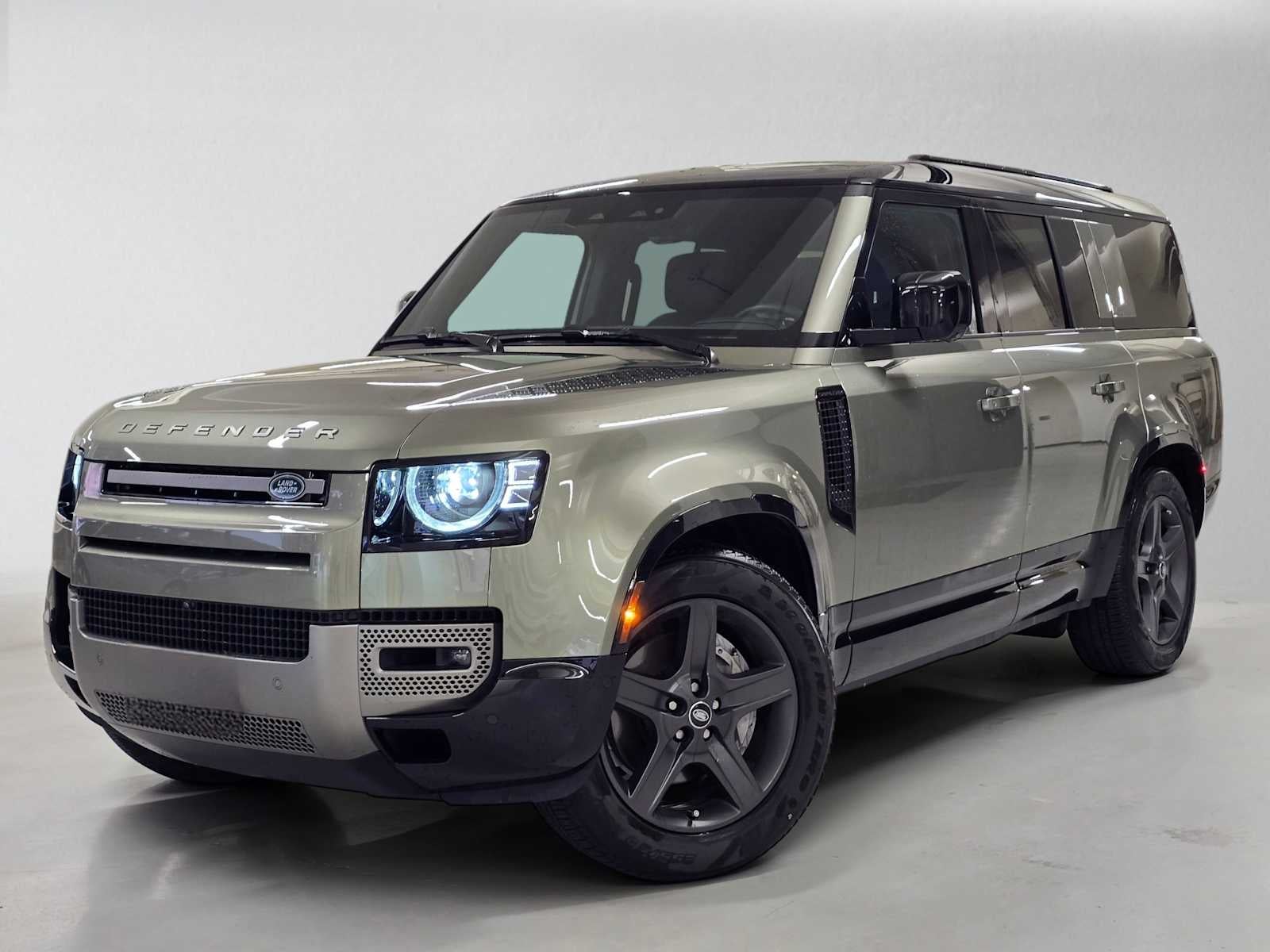 2025 Land Rover Defender X-Dynamic SE 130 P400