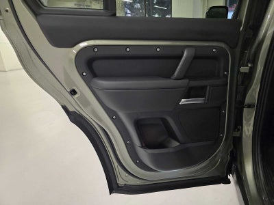 2025 Land Rover Defender X-Dynamic SE 130 P400