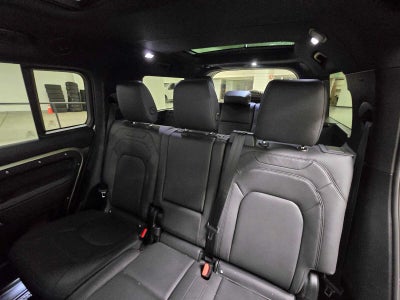 2025 Land Rover Defender X-Dynamic SE 130 P400
