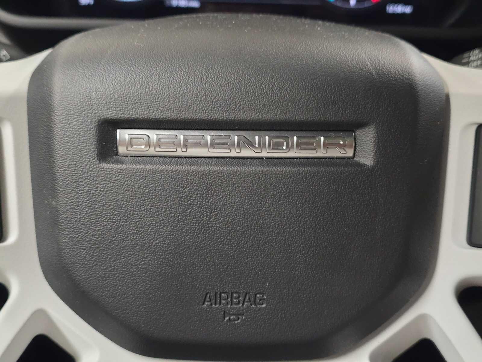 2025 Land Rover Defender X-Dynamic SE 130 P400