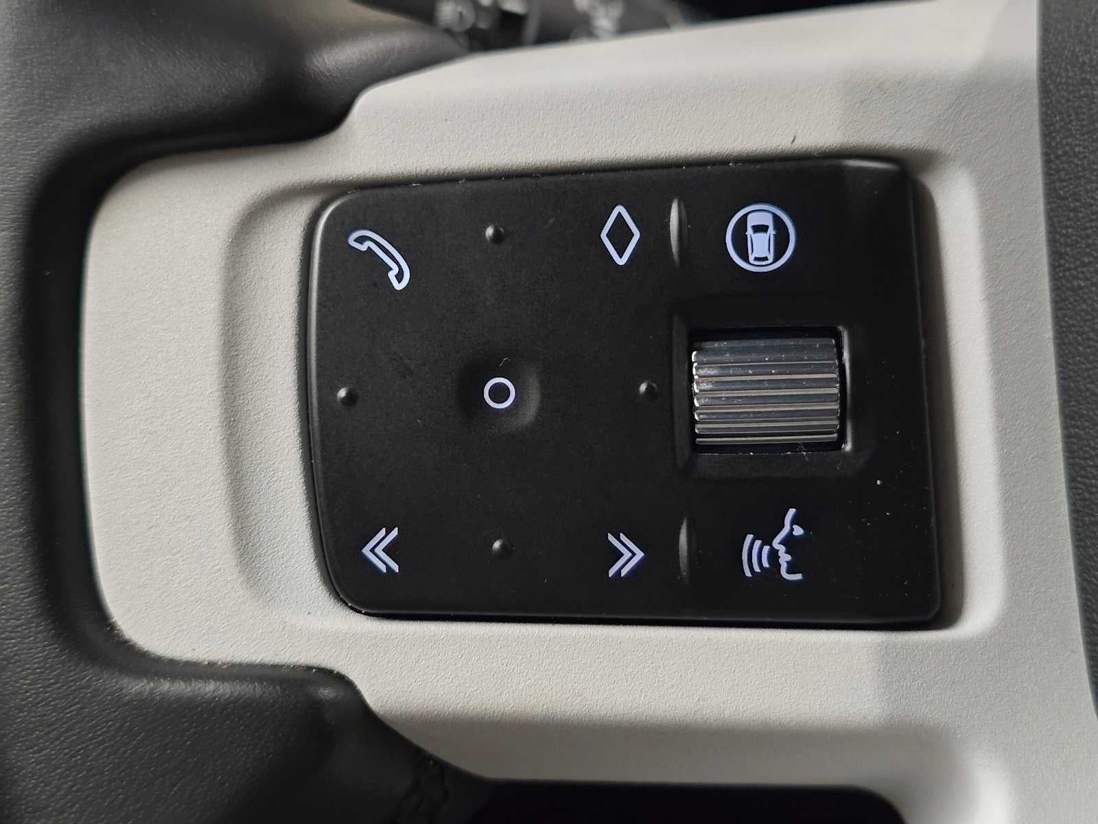 2025 Land Rover Defender X-Dynamic SE 130 P400