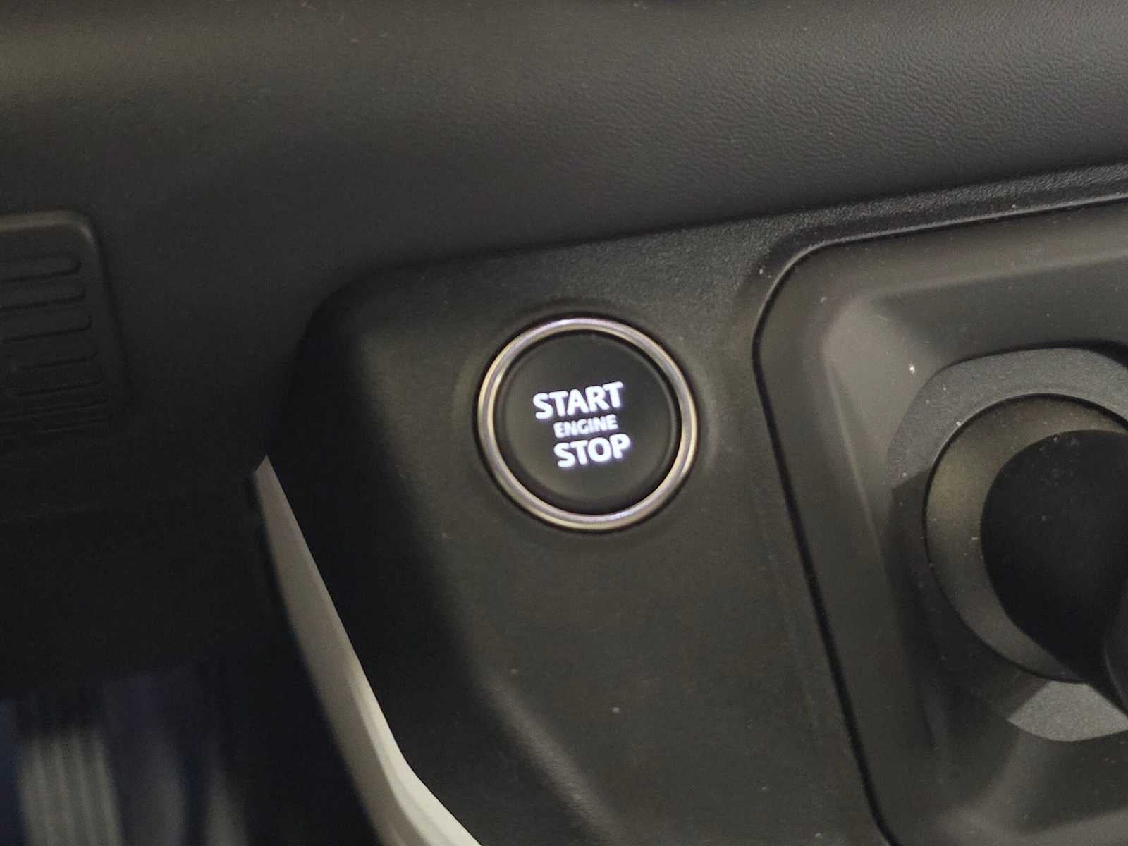 2025 Land Rover Defender X-Dynamic SE 130 P400
