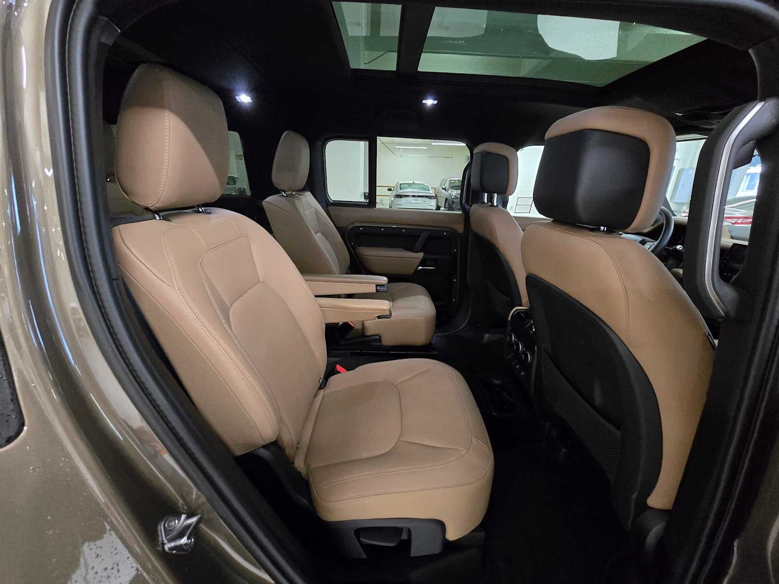 2025 Land Rover Defender X-Dynamic SE 130 P400