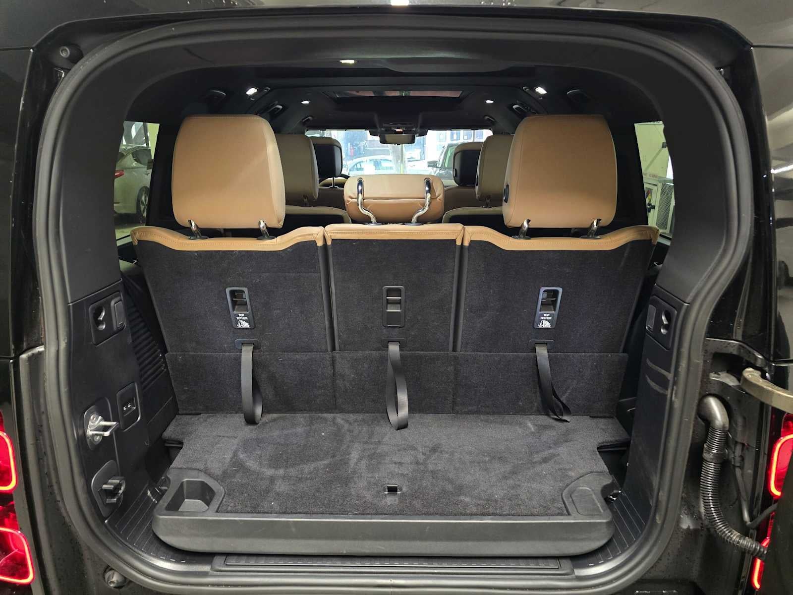 2025 Land Rover Defender X-Dynamic SE 130 P400