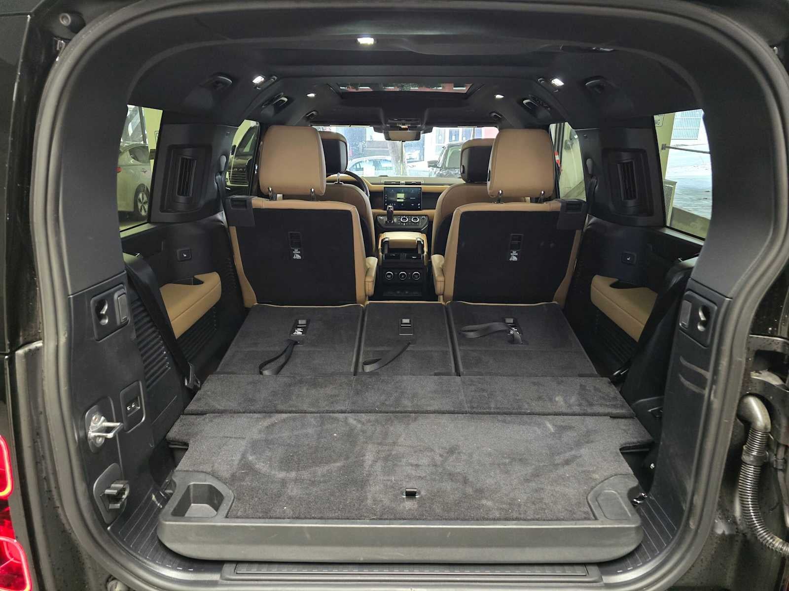2025 Land Rover Defender X-Dynamic SE 130 P400