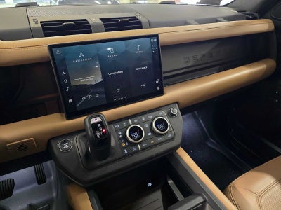 2025 Land Rover Defender X-Dynamic SE 130 P400