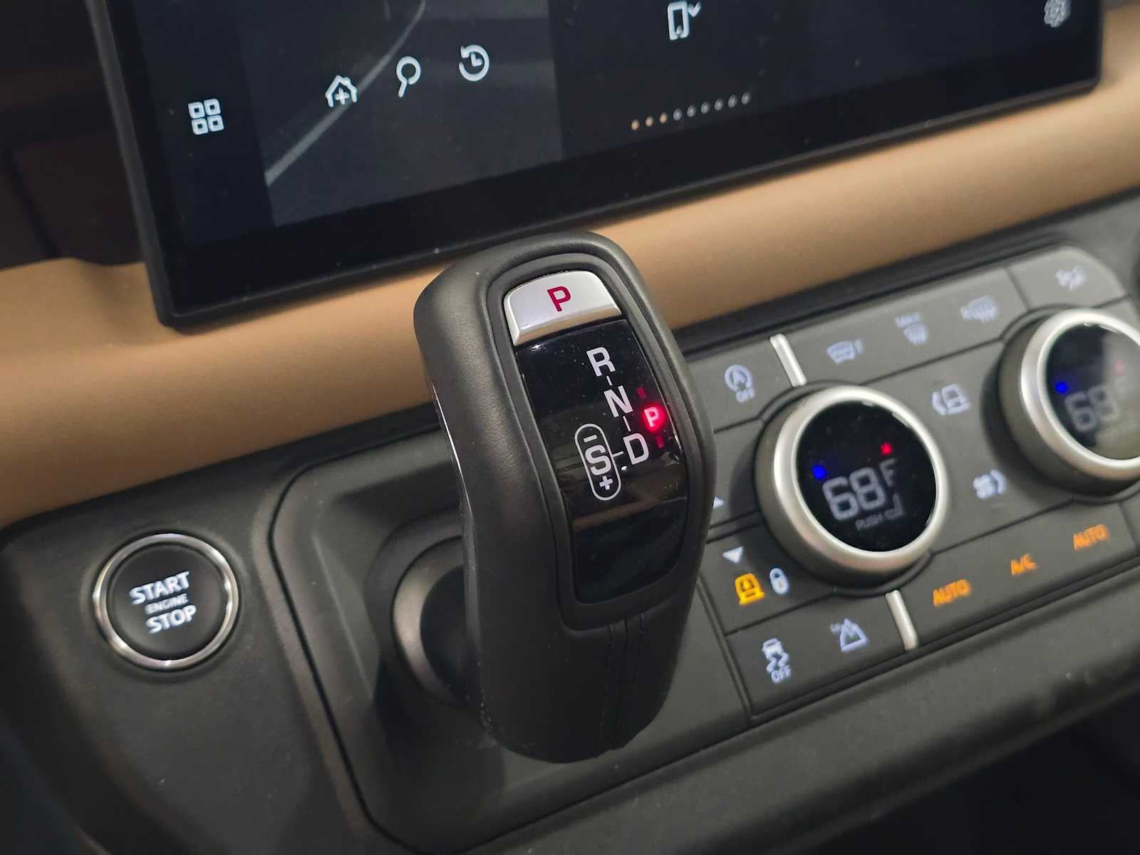 2025 Land Rover Defender X-Dynamic SE 130 P400