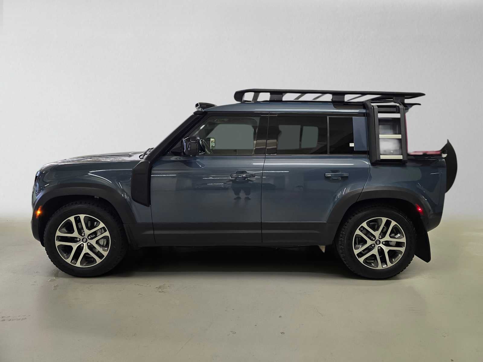 2020 Land Rover Defender HSE 110 AWD