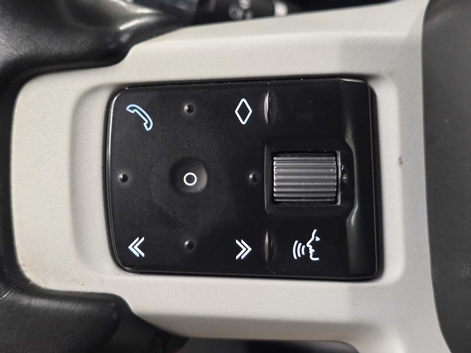 2020 Land Rover Defender HSE 110 AWD