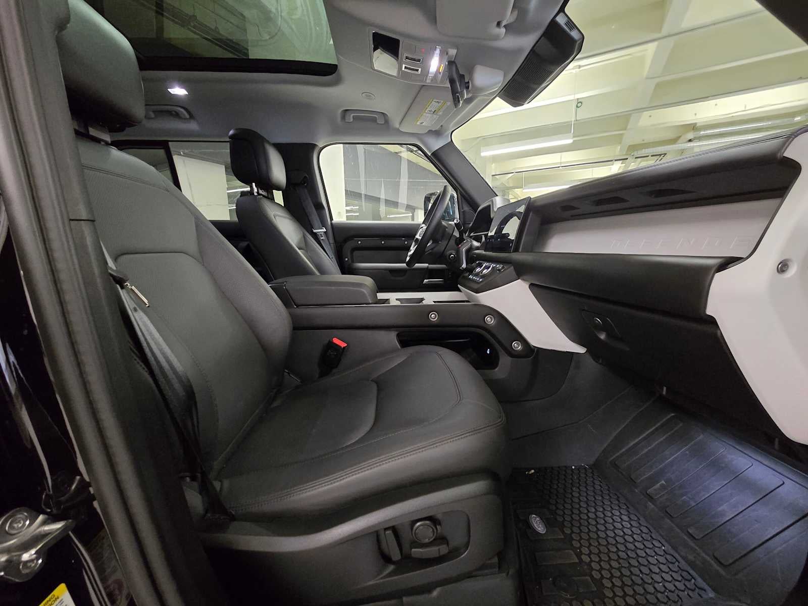 2025 Land Rover Defender S 110 P400