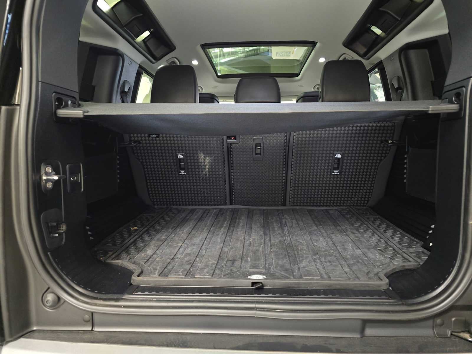 2025 Land Rover Defender S 110 P400