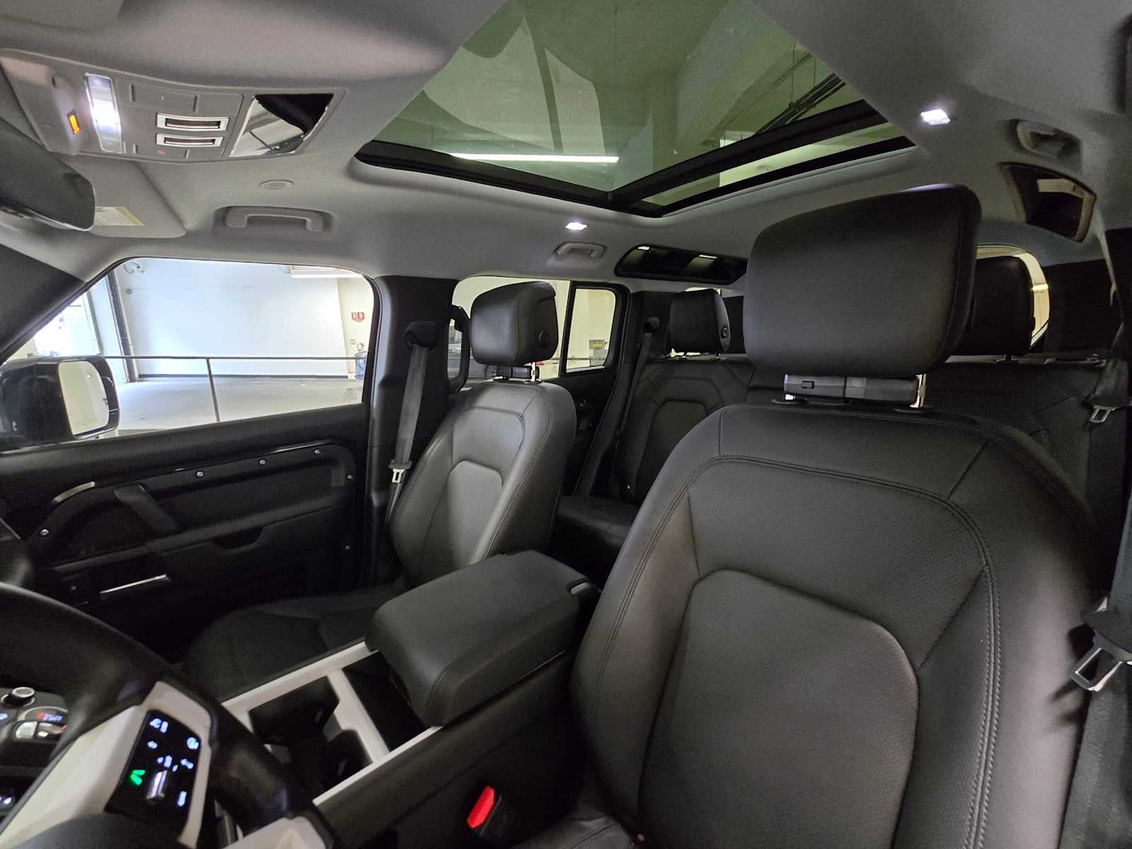 2025 Land Rover Defender S 110 P400