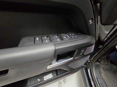 2025 Land Rover Defender S 110 P400