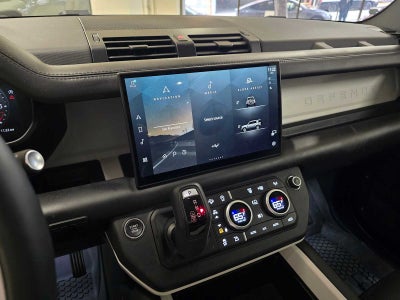 2025 Land Rover Defender S 110 P400
