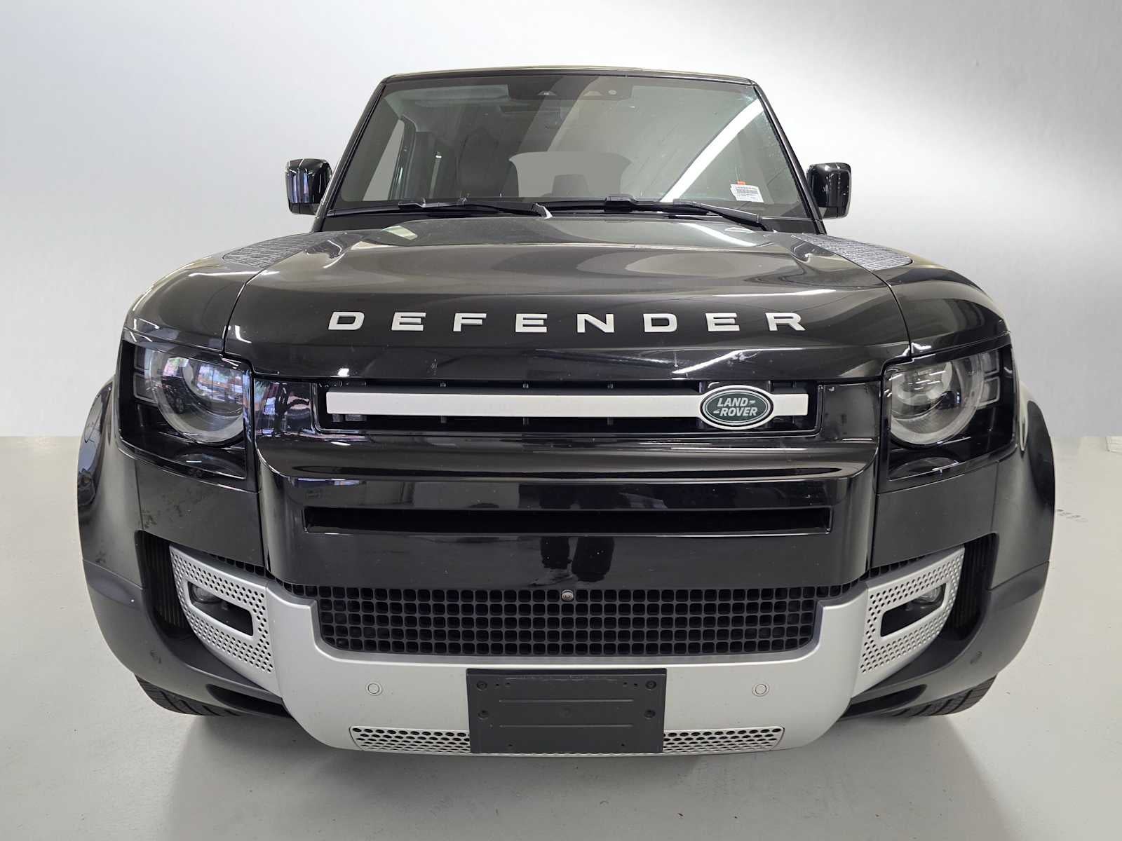 2025 Land Rover Defender S 110 P400