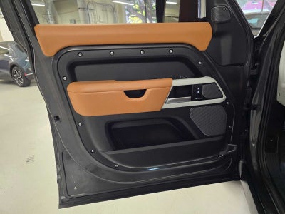 2024 Land Rover Defender S 110 P300