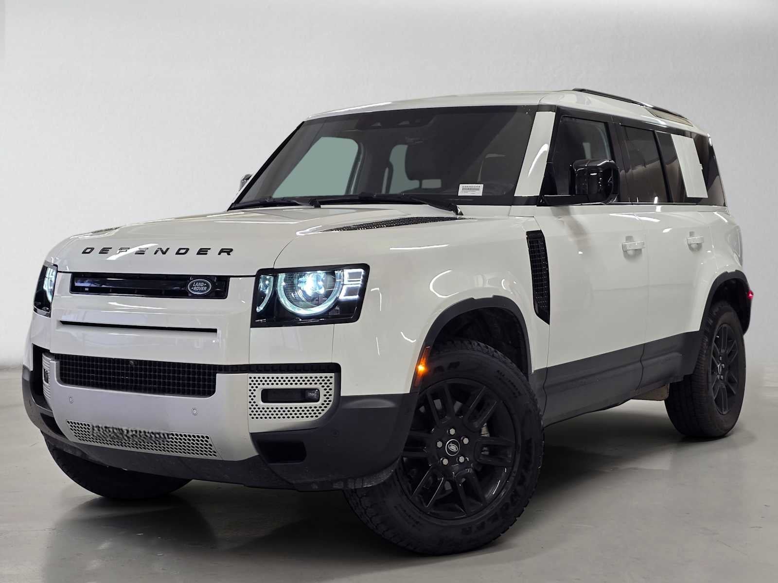 2025 Land Rover Defender S 110 P300