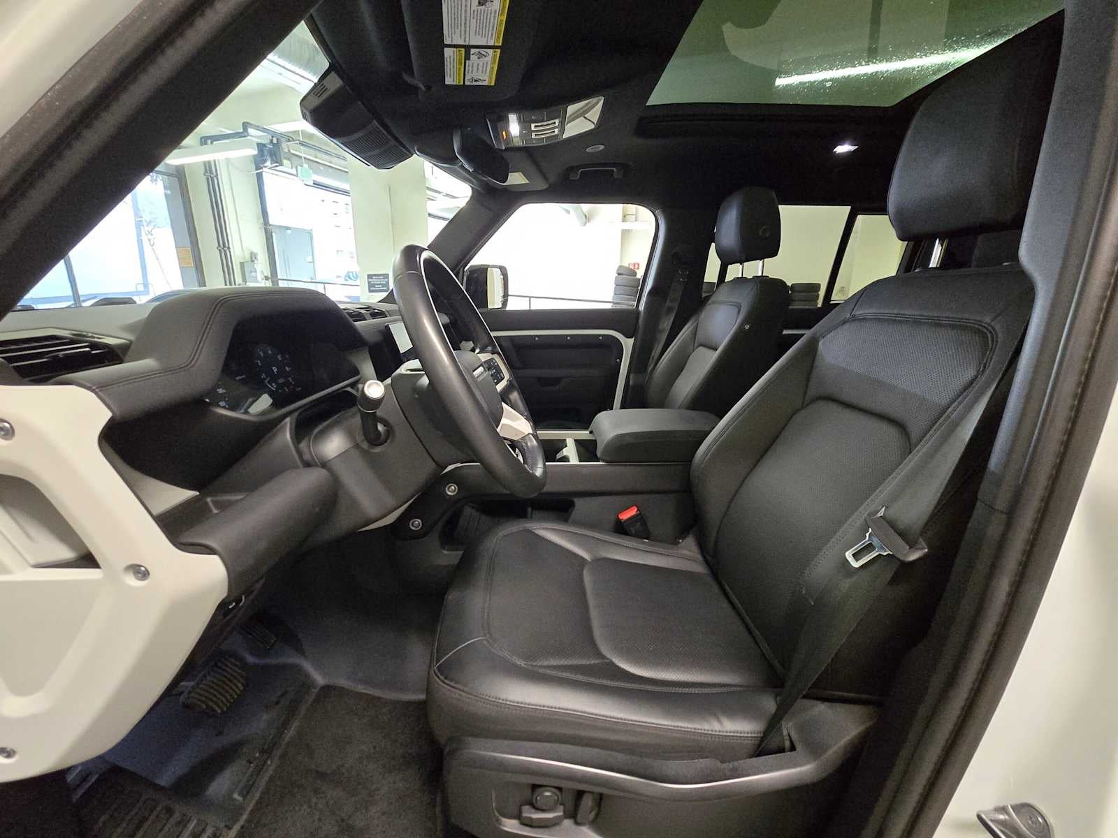 2025 Land Rover Defender S 110 P300