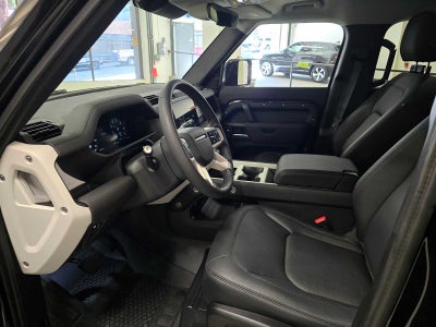 2025 Land Rover Defender S 110 P300