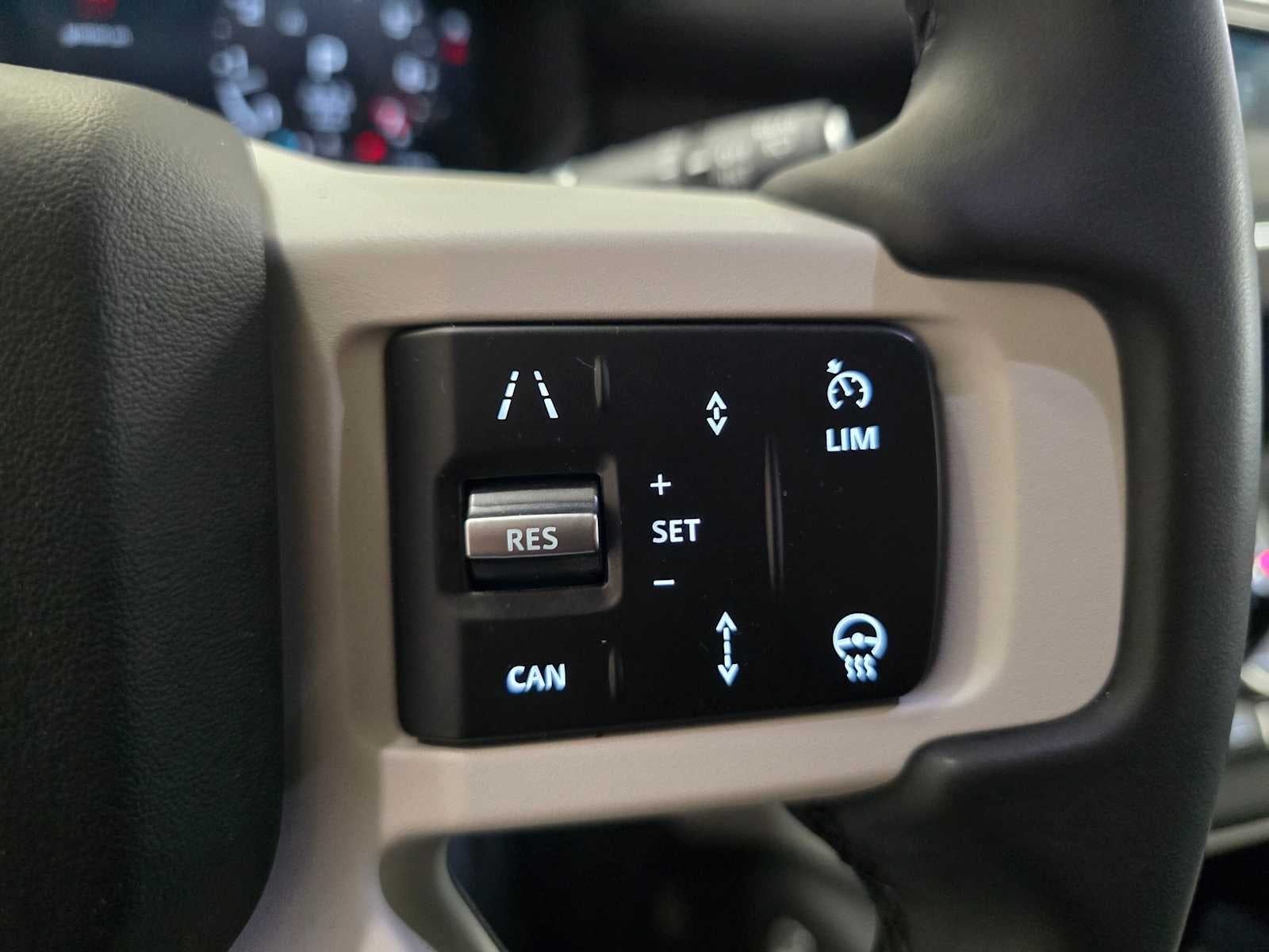 2025 Land Rover Defender S 110 P300