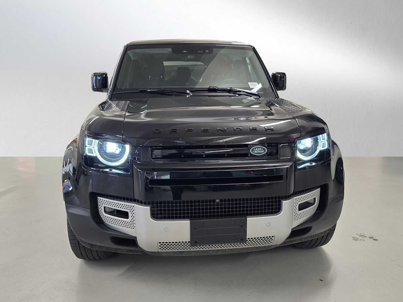 2025 Land Rover Defender S 110 P300