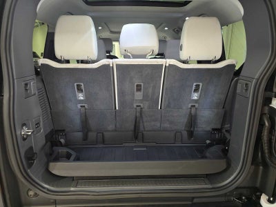 2025 Land Rover Defender S 130 P400