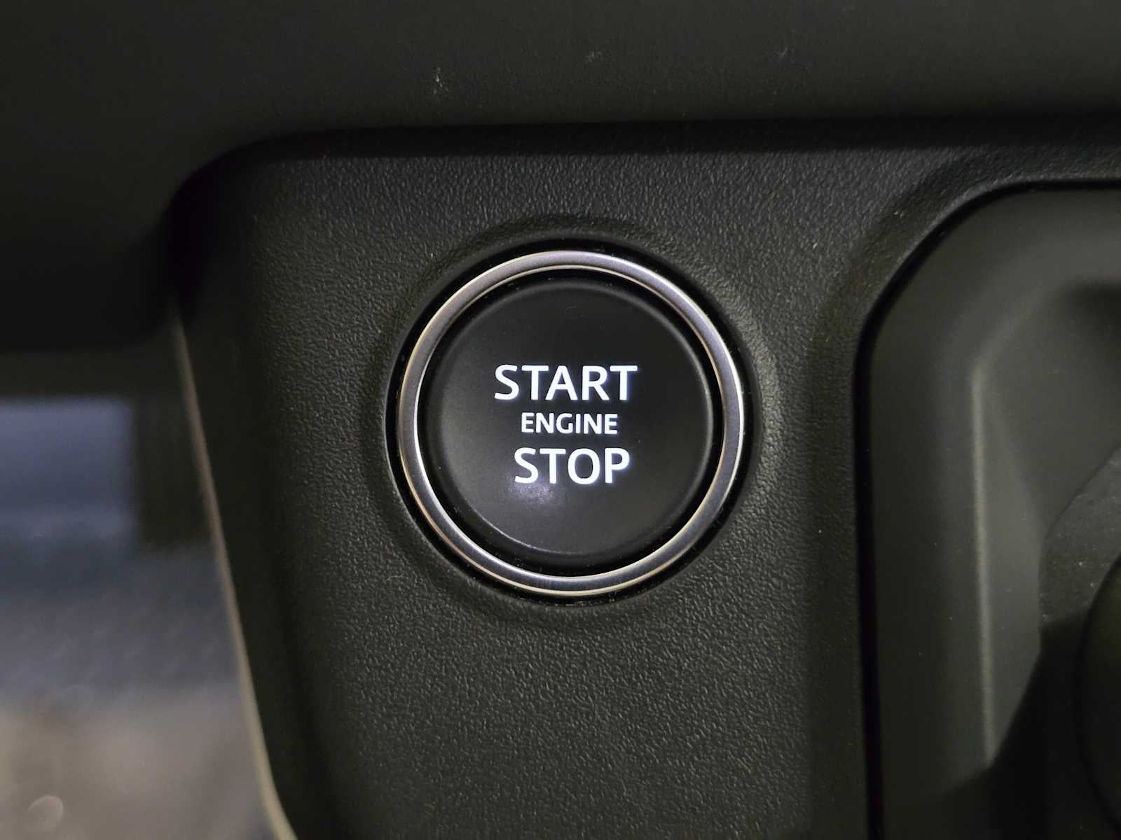 2025 Land Rover Defender S 130 P400