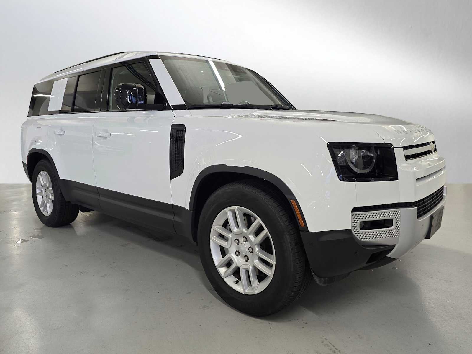 2025 Land Rover Defender S 130 P400