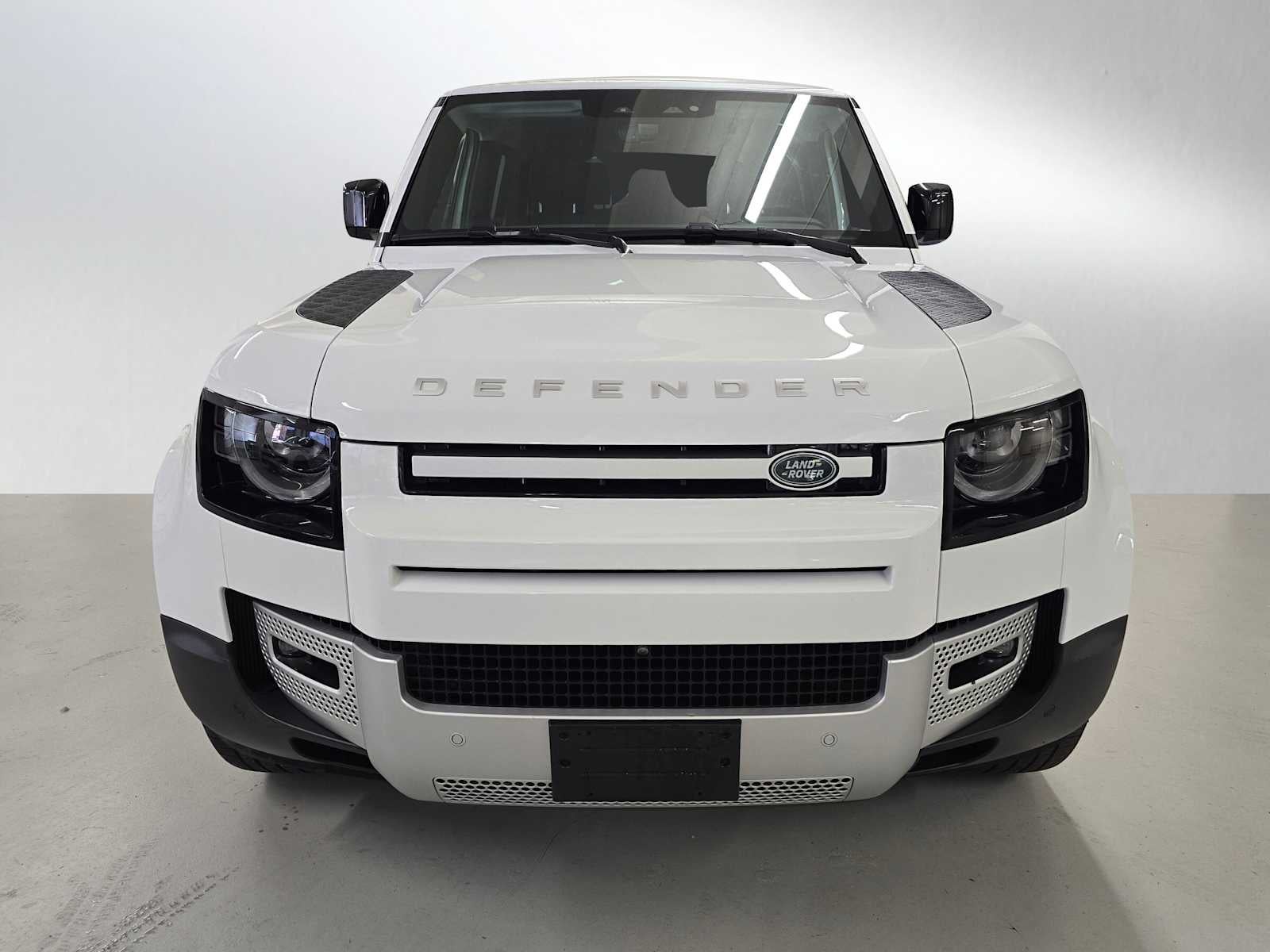 2025 Land Rover Defender S 130 P400