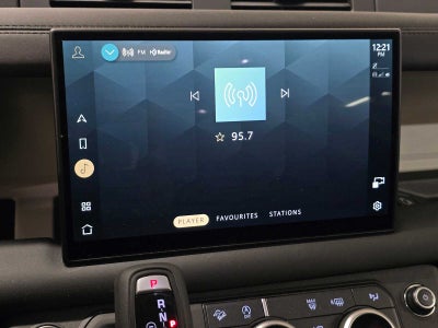 2025 Land Rover Defender S 130 P400