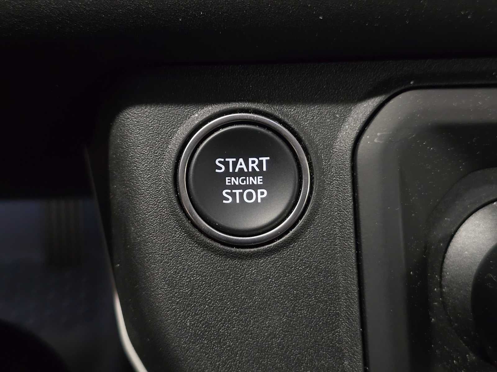 2025 Land Rover Defender S 130 P400