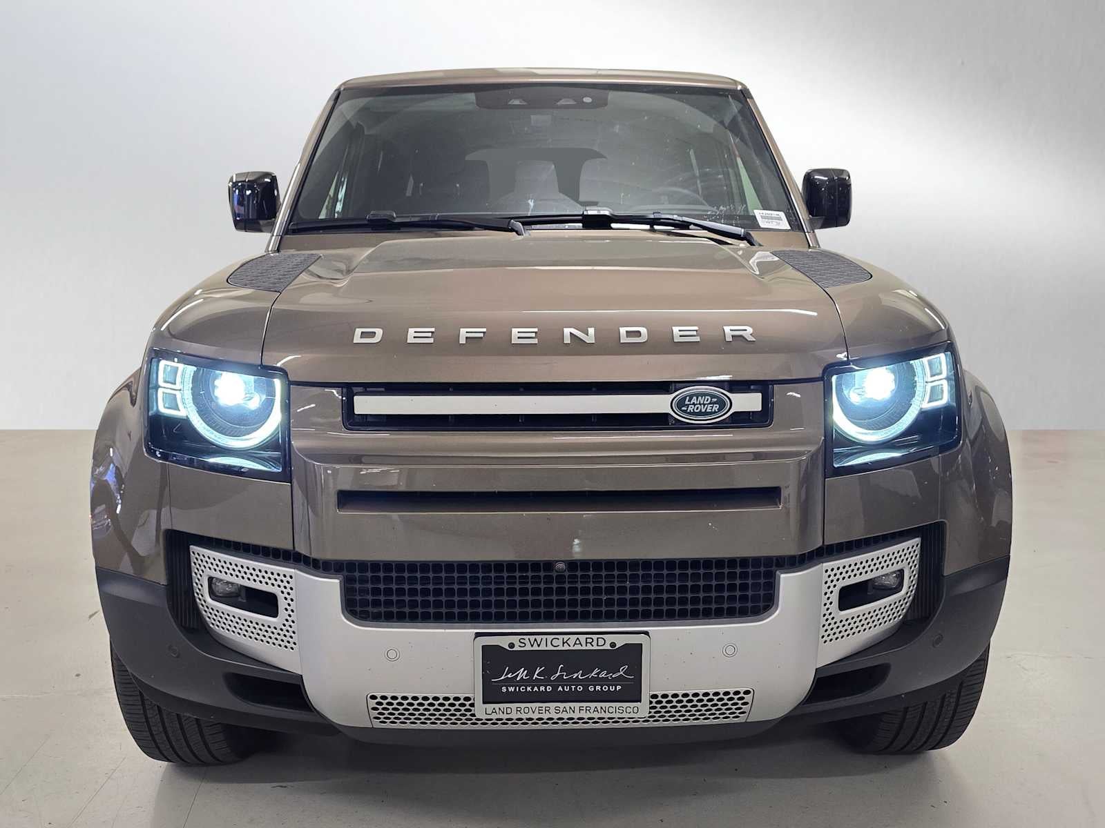 2025 Land Rover Defender S 130 P400