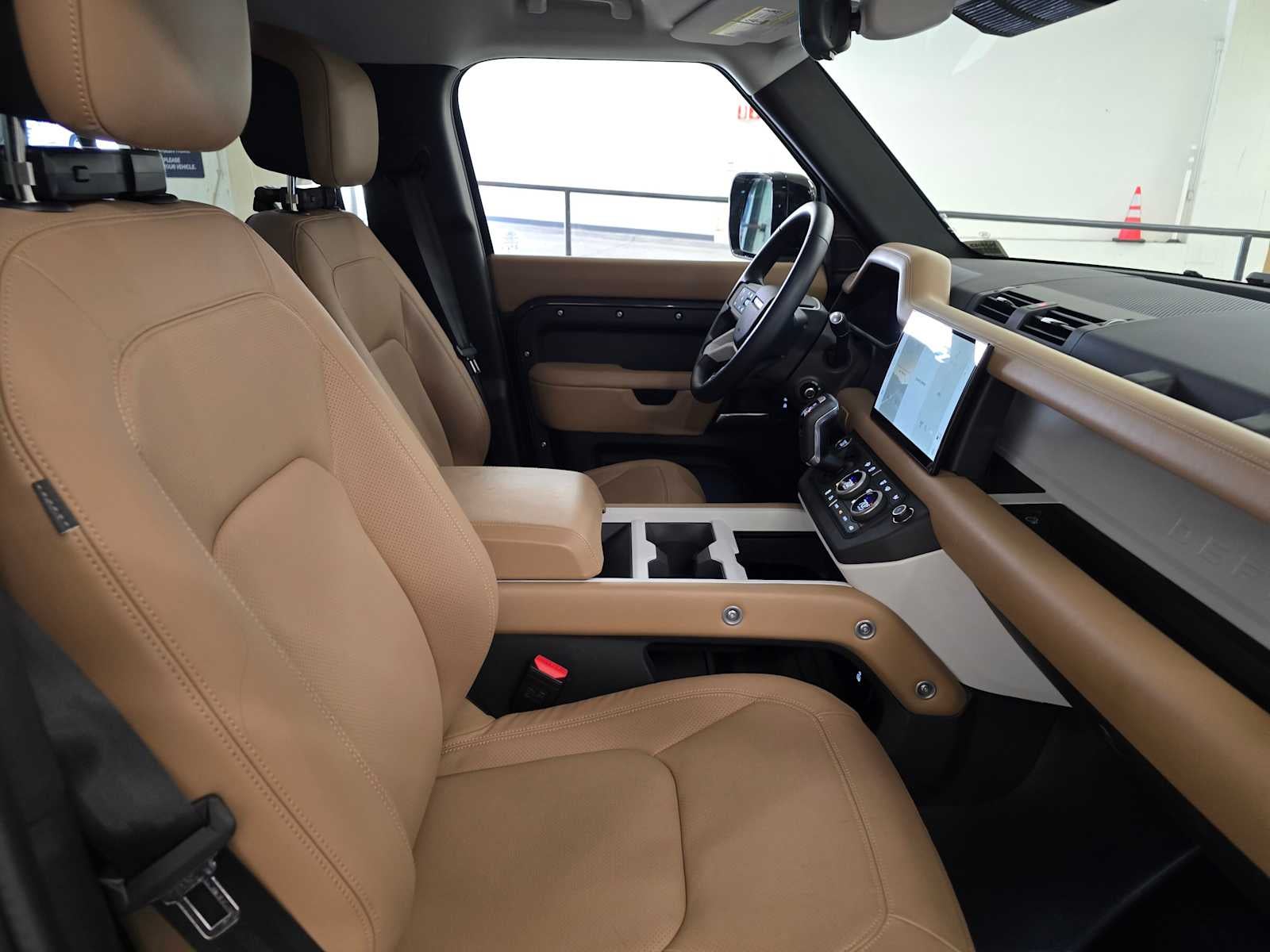 2025 Land Rover Defender S 130 P400