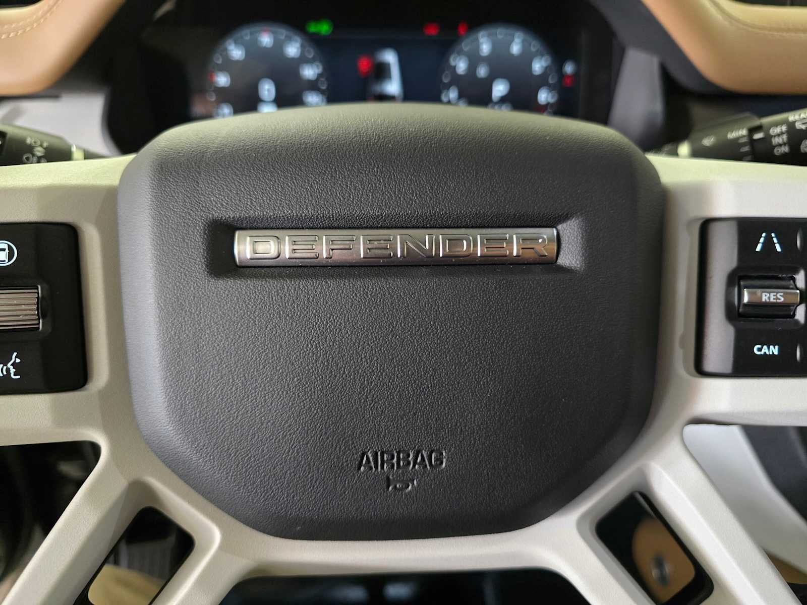 2025 Land Rover Defender S 130 P400