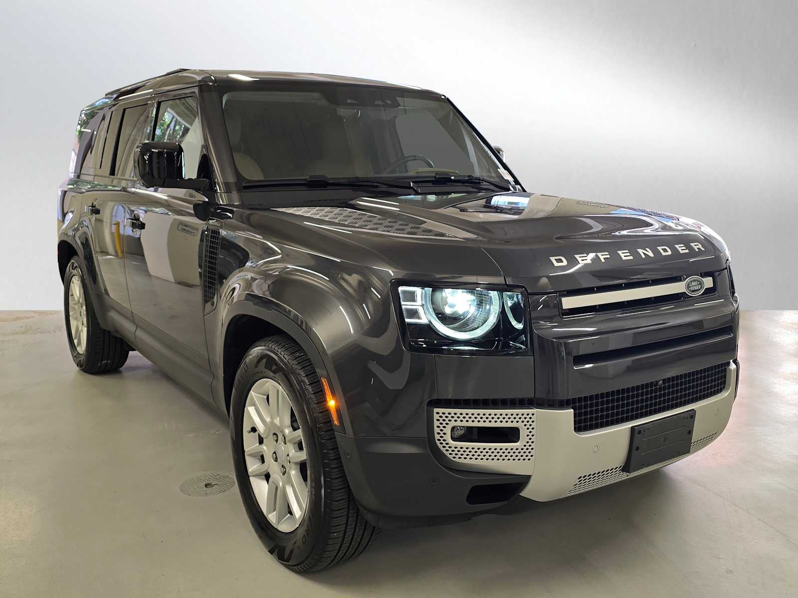 2025 Land Rover Defender S 130 P400
