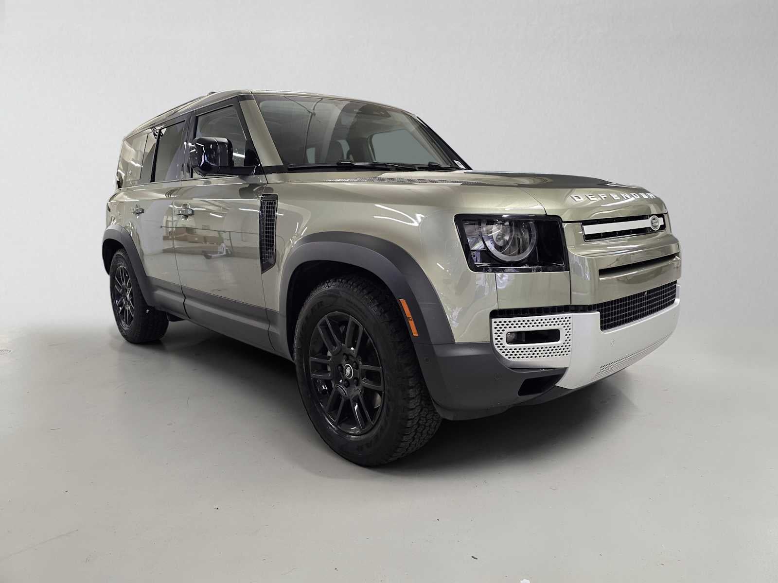 2023 Land Rover Defender SE 110 AWD