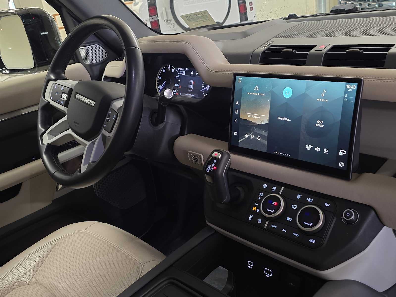 2023 Land Rover Defender SE 130 AWD