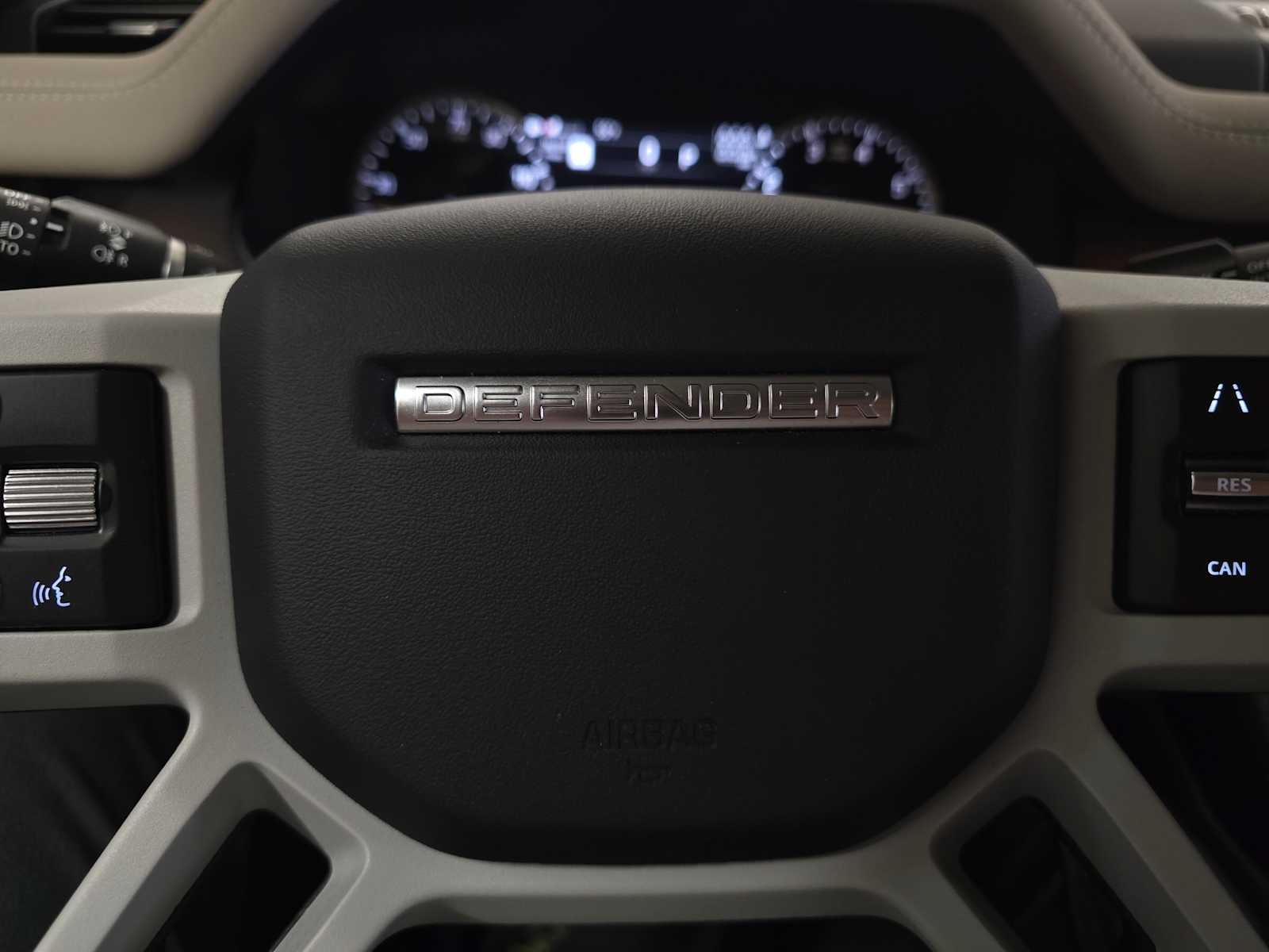 2023 Land Rover Defender SE 130 AWD