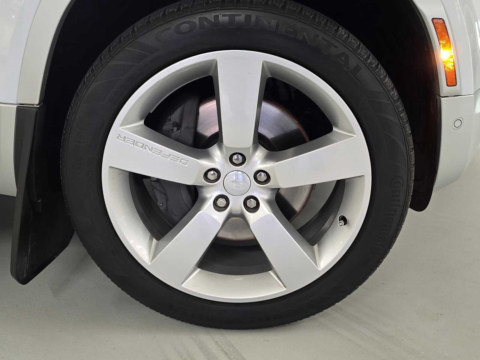 2023 Land Rover Defender SE 130 AWD