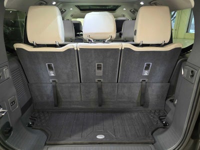 2023 Land Rover Defender SE 130 AWD