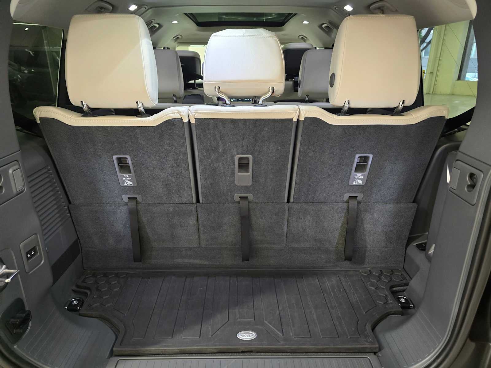 2023 Land Rover Defender SE 130 AWD